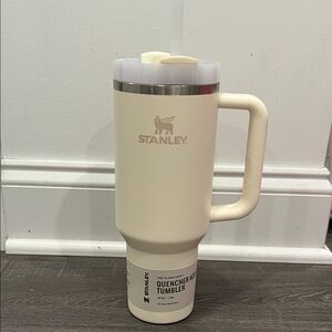 Stanley 40oz Quencher H2.0 Tumbler monogrammed